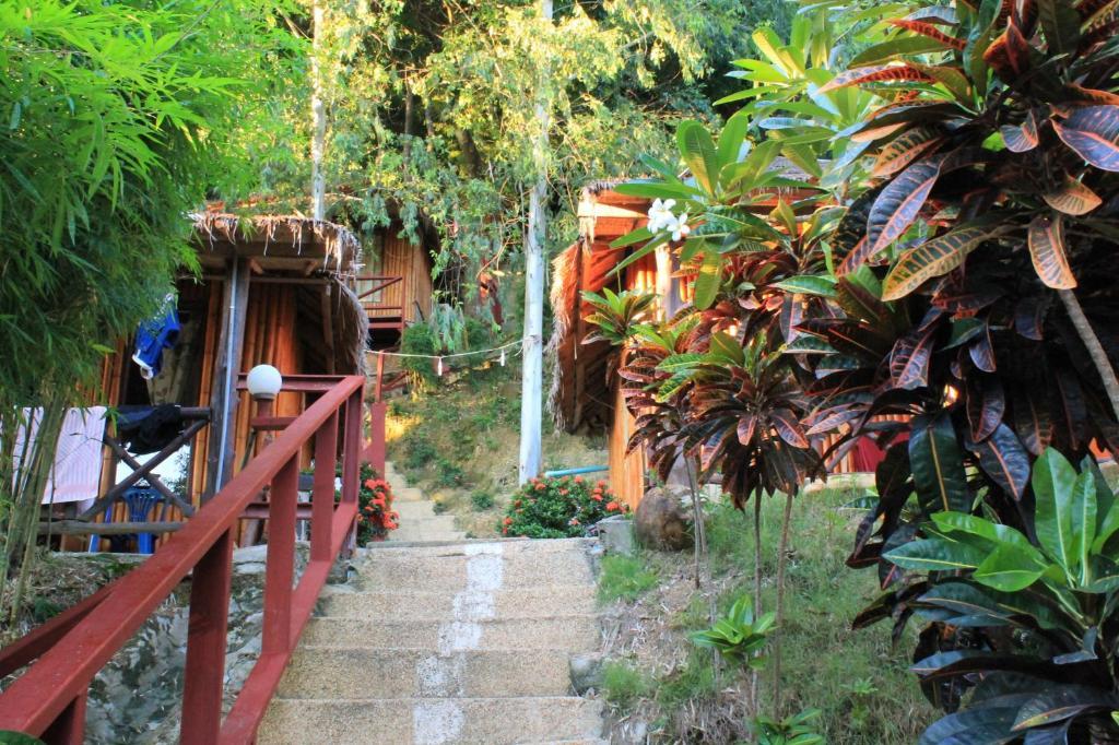 Bamboo Mountain View Phi Phi Resort Esterno foto