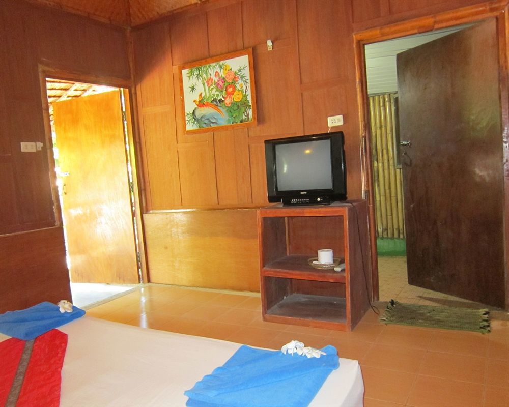 Bamboo Mountain View Phi Phi Resort Esterno foto