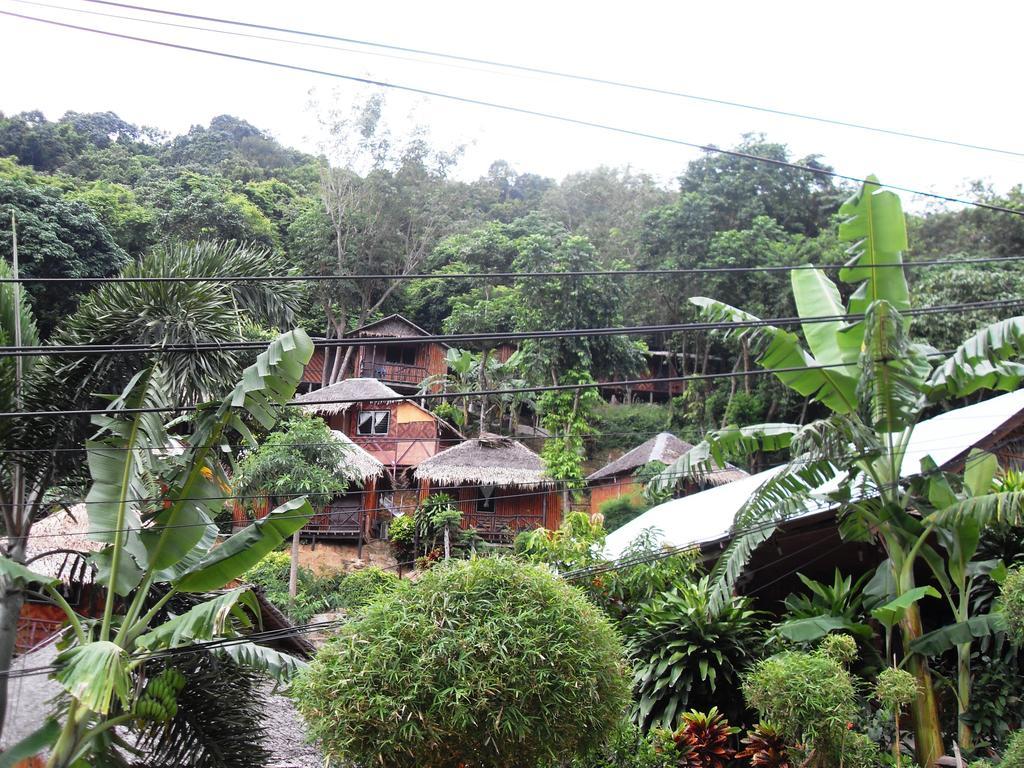 Bamboo Mountain View Phi Phi Resort Esterno foto