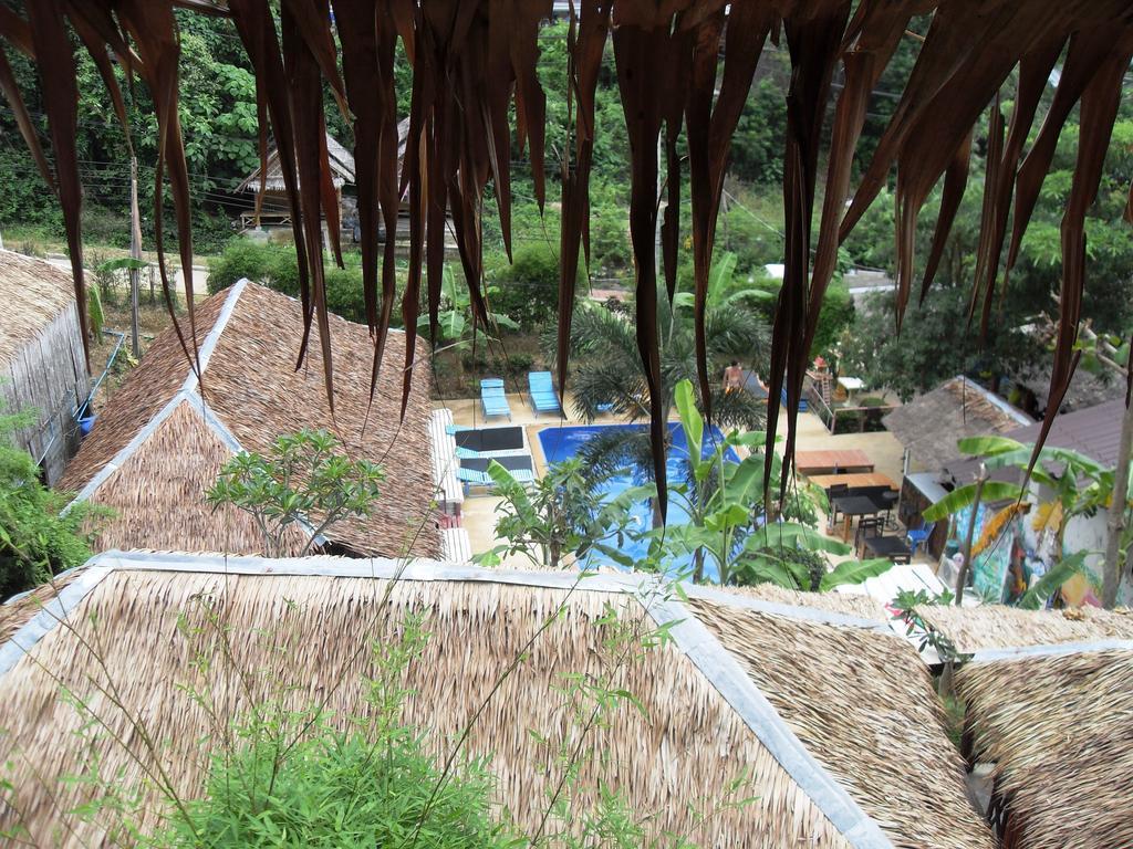 Bamboo Mountain View Phi Phi Resort Esterno foto